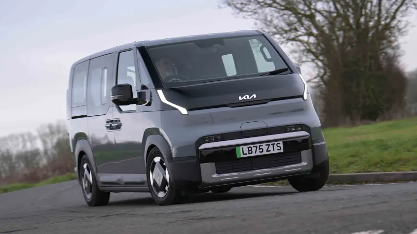 Kia PV5 Passenger bemutató